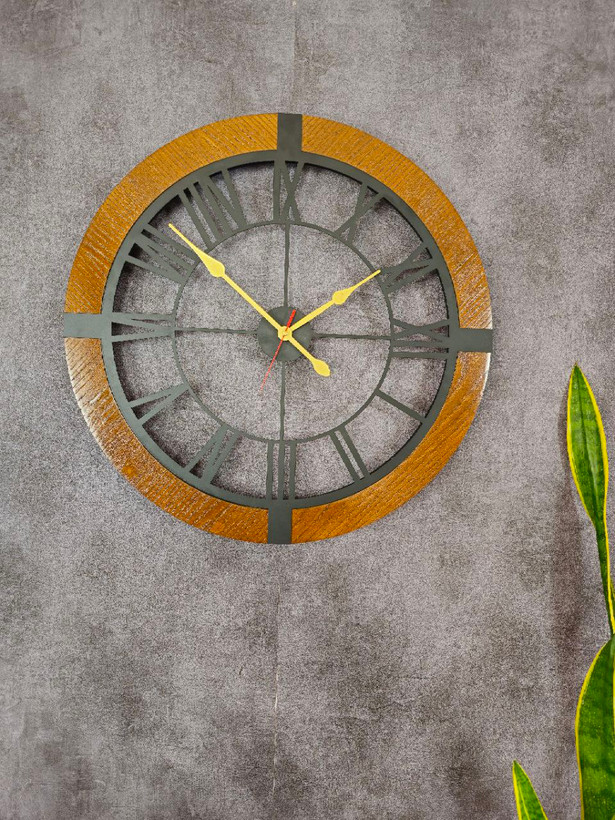ساعت دیواری فلز وچوب کد H/327